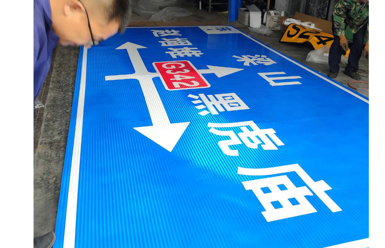 1-200506151118.gif